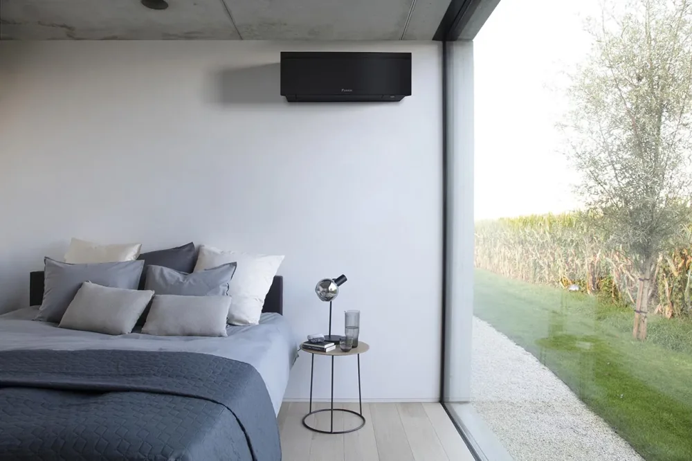 Daikin Emura FTXJ čierna